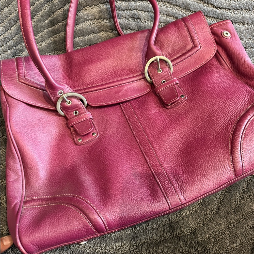 Elegant Pink Leather Tote Bag